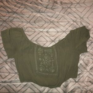 Army green, off the shoulder crop top